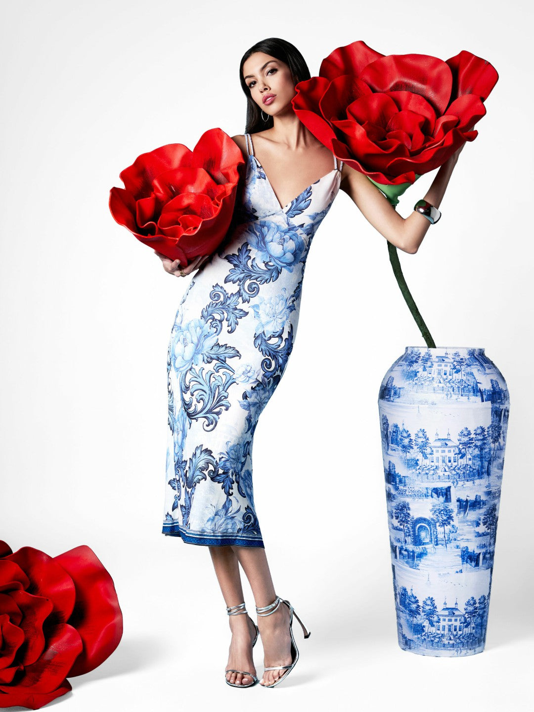 Kiro Slip Dress In Scroll Symphony - Alice + Olivia Women