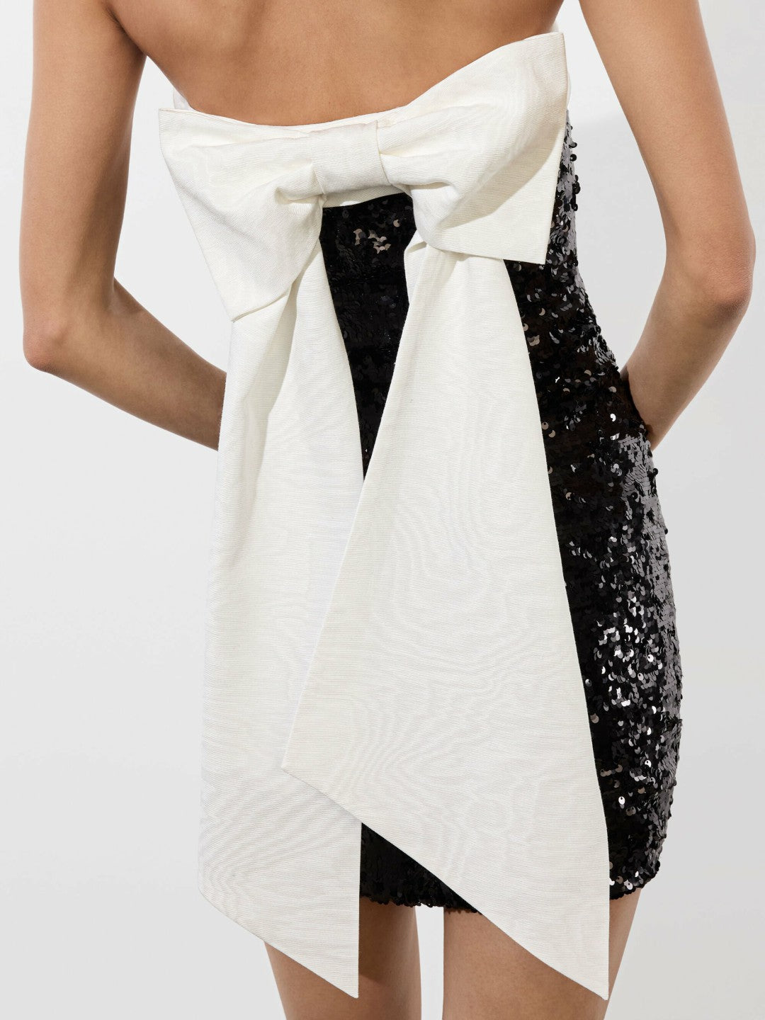 Sibella Bow Back Dress In Black/off White - Alice + Olivia Women