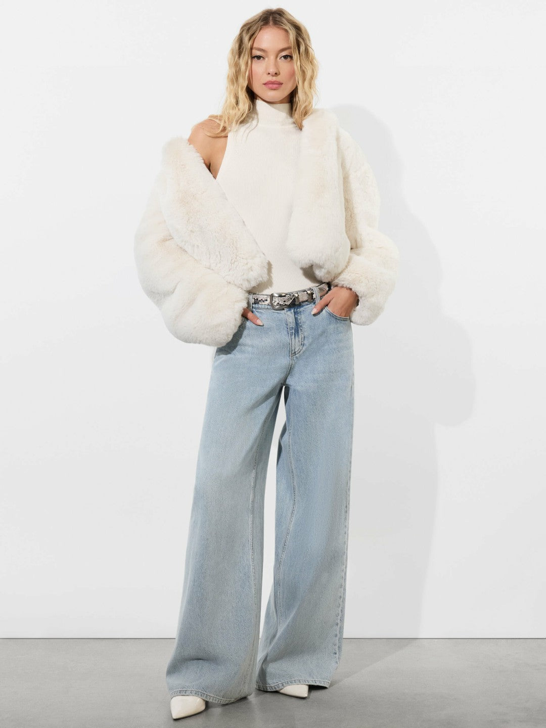 Rowe Faux Fur Bomber In Off White - Alice + Olivia Women