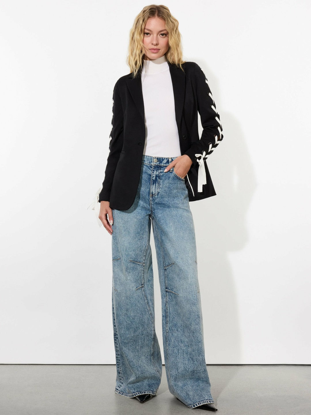 Breann Lace Up Blazer In Black - Alice + Olivia Women