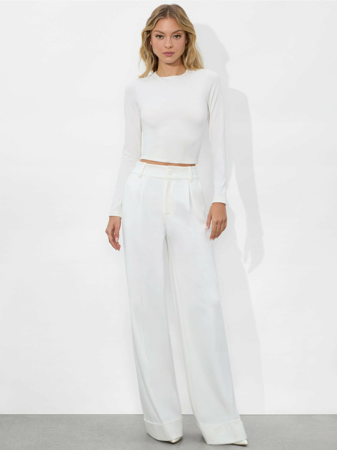 Delaina Top In Off White - Alice + Olivia Women