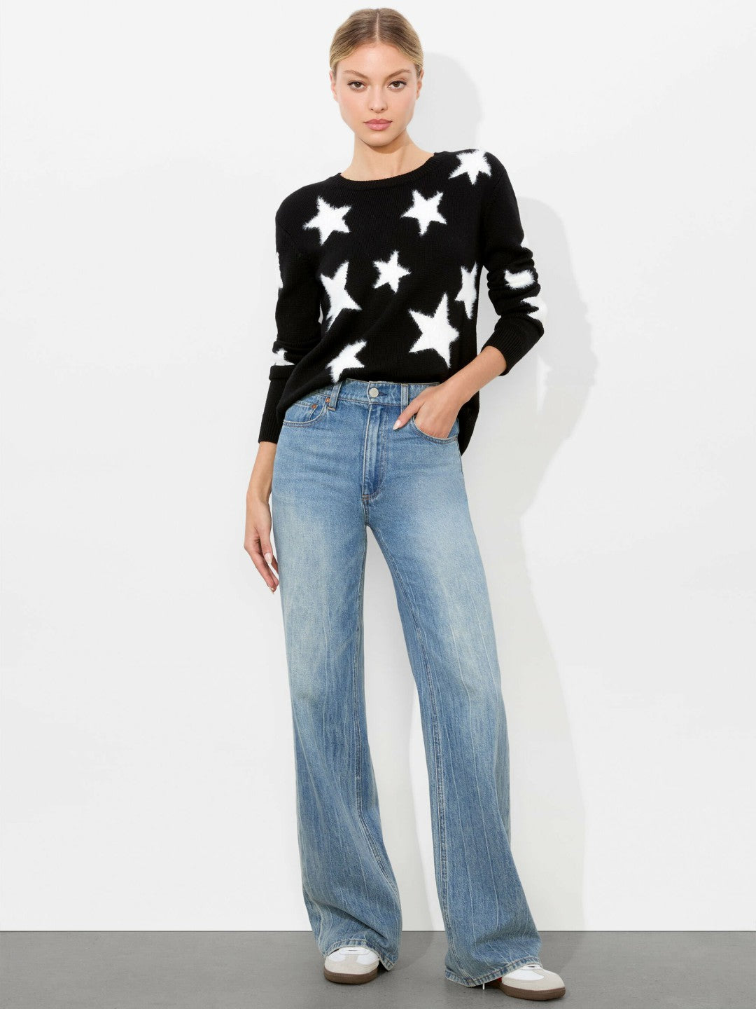 Andora Pullover In Black/soft White - Alice + Olivia Women