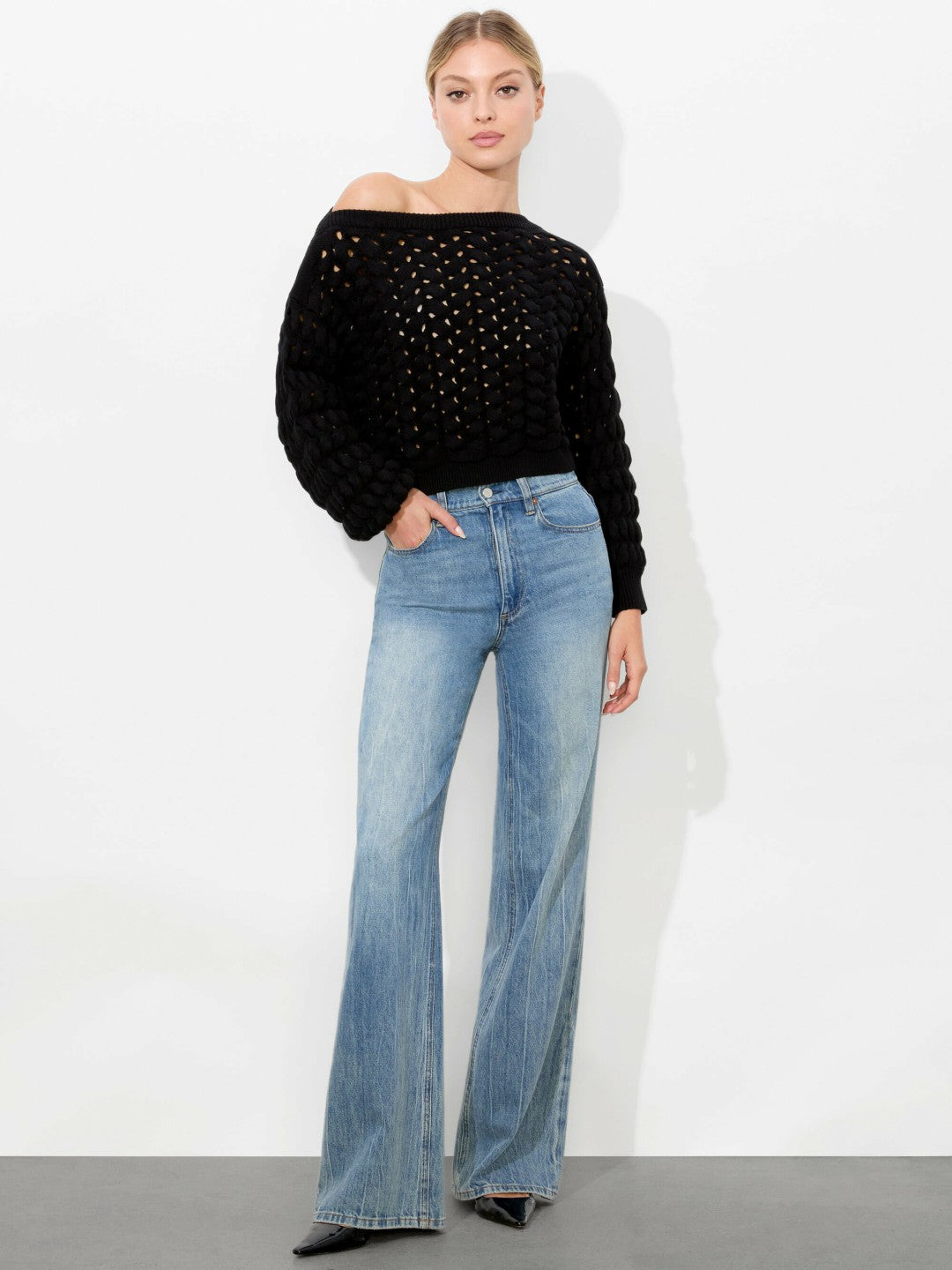 Allene Cable Crewneck In Black - Alice + Olivia Women