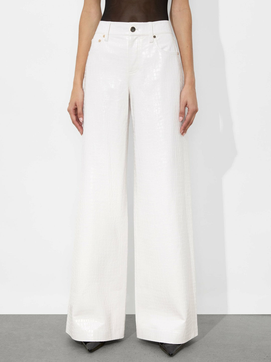 Trish Vegan Croc Pant In Off White - Alice + Olivia Women
