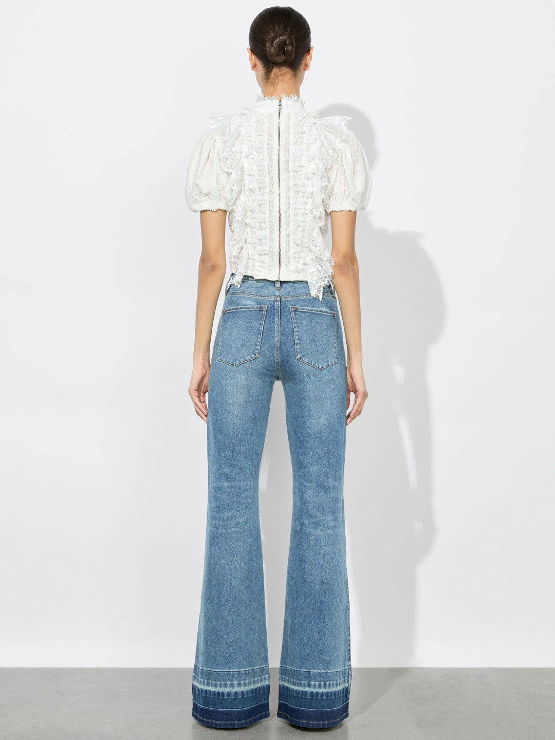 Geraldine Lace Top In Off White - Alice + Olivia Women