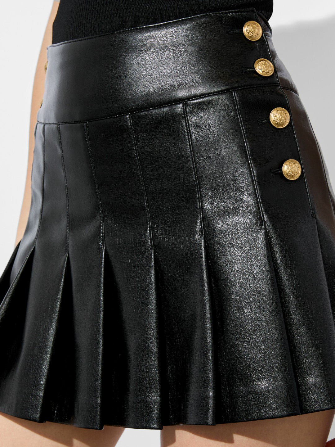 Lanna Vegan Mini Skirt In Black - Alice + Olivia Women