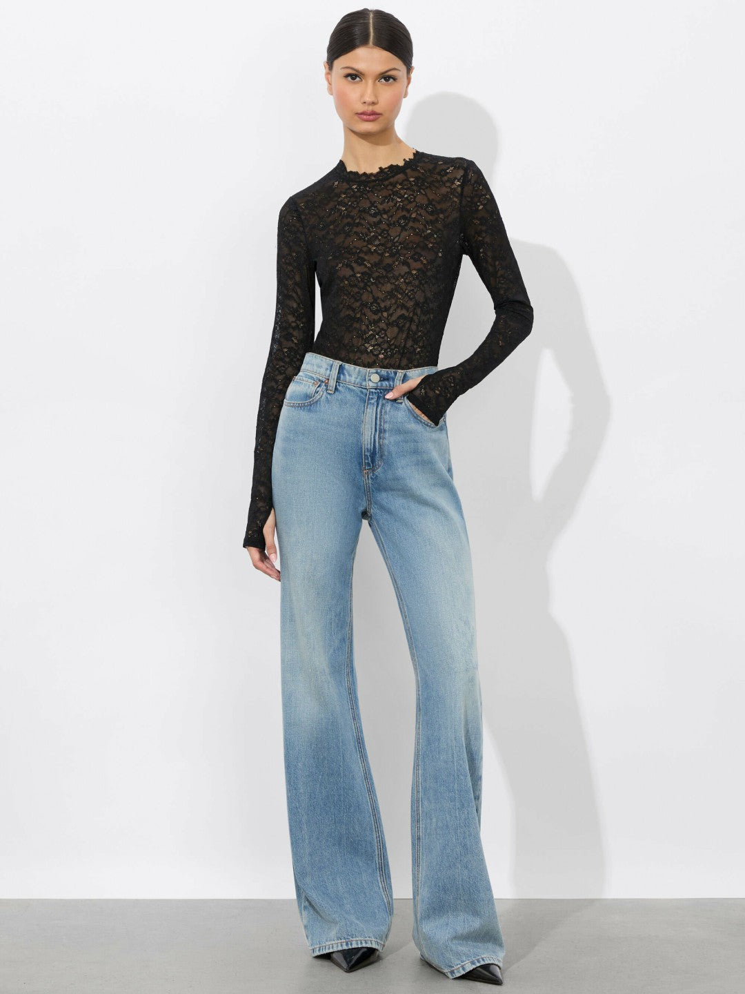 Taeyn Lace Bodysuit In Black - Alice + Olivia Women