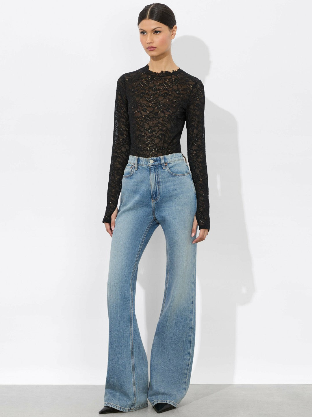 Taeyn Lace Bodysuit In Black - Alice + Olivia Women