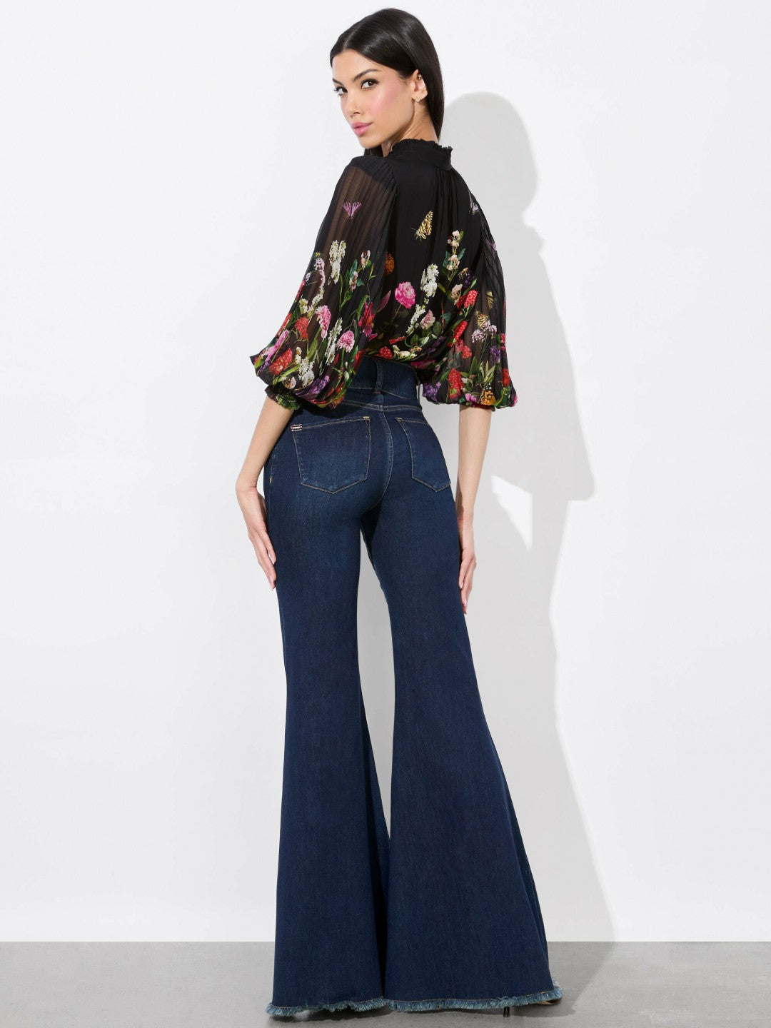 Ilan Button Front Blouse In Secret Garden - Alice + Olivia Women