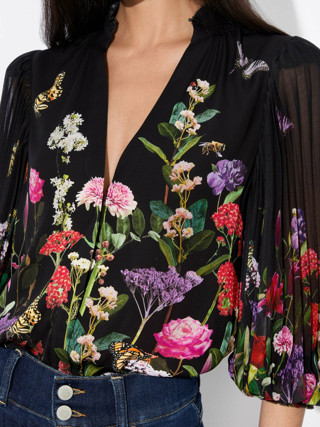 Ilan Button Front Blouse In Secret Garden - Alice + Olivia Women