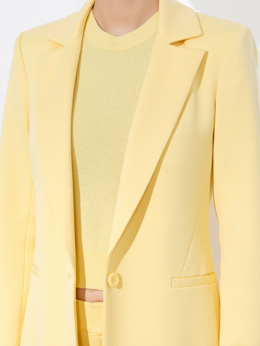 Macey Long Blazer In Butter - Alice + Olivia Women