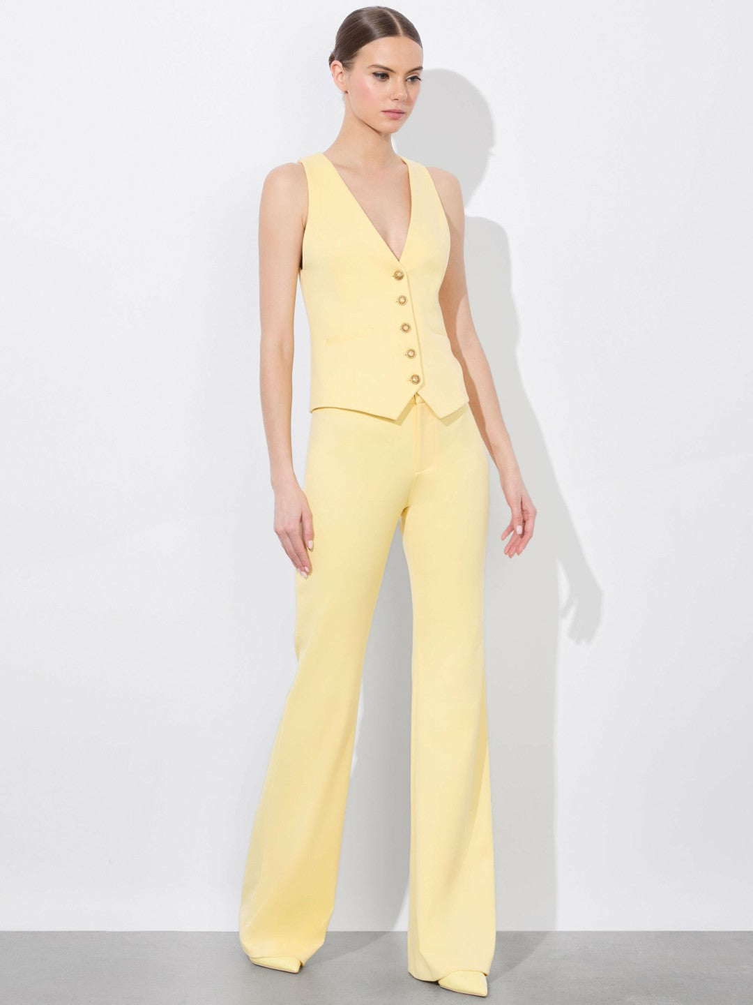 Mazie Vest In Butter - Alice + Olivia Women