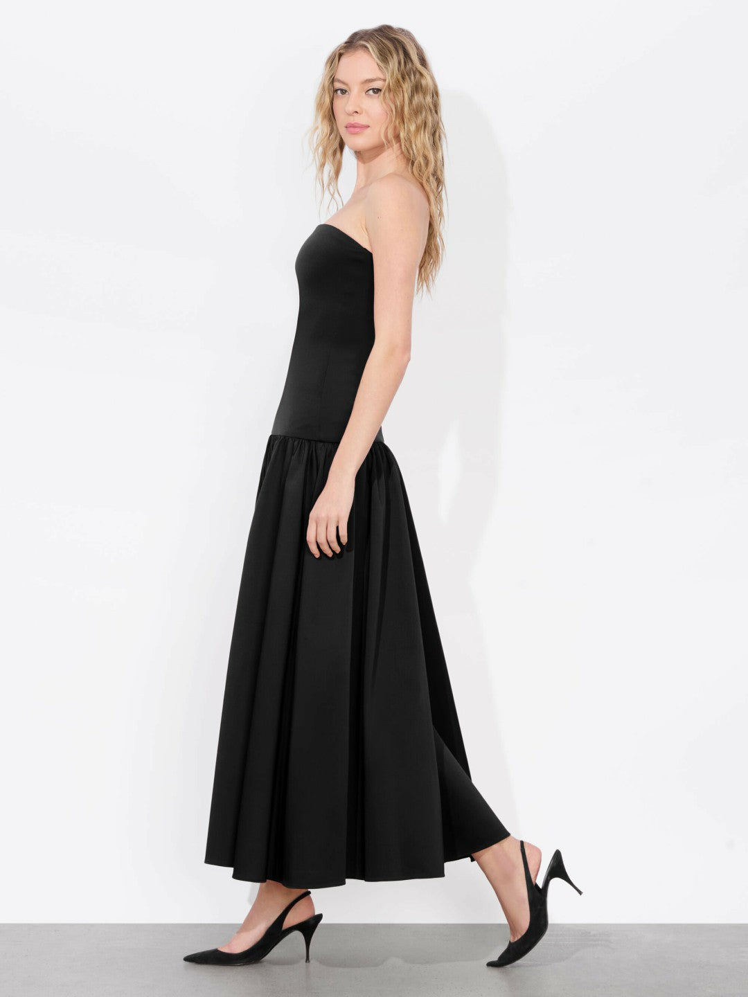 Oriana Drop Waist Midi Dress In Black - Alice + Olivia Women