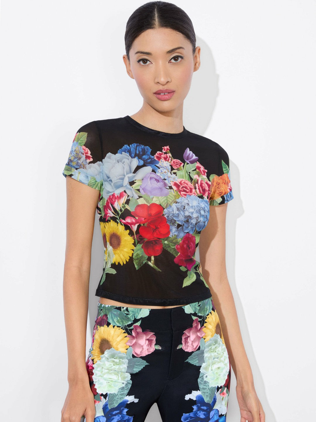 Tess Tee In Garden Brunch Black - Alice + Olivia Women