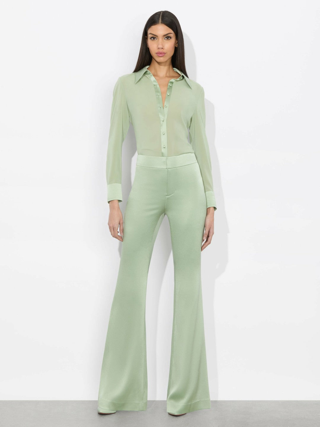 Willa 70s Collar Silk Blouse In Sage - Alice + Olivia Women