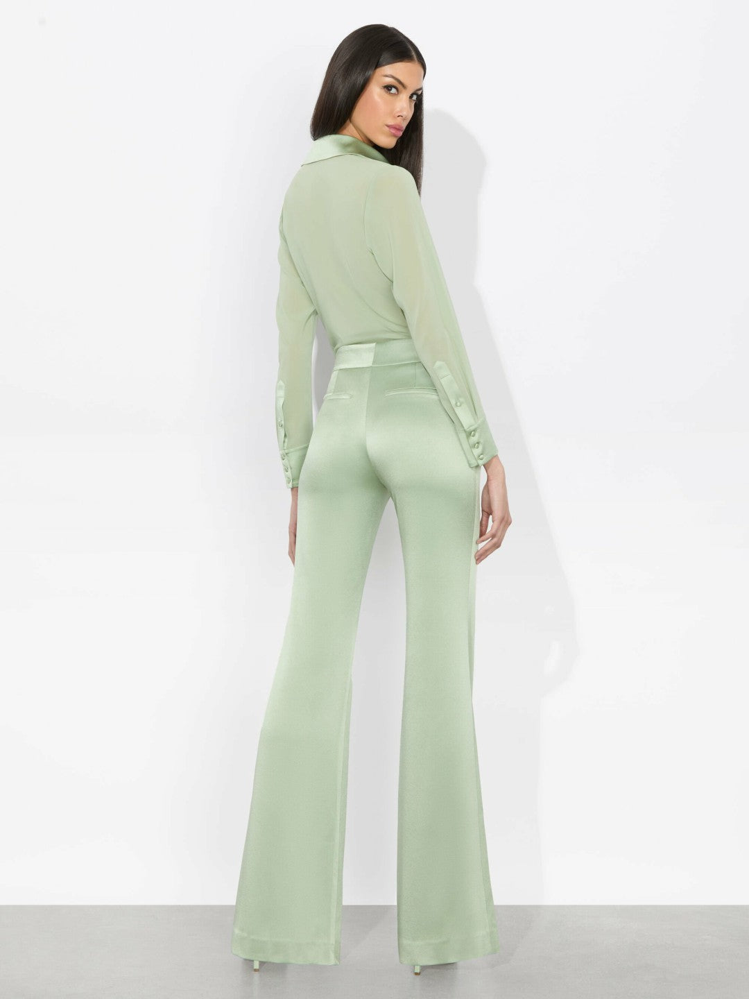 Willa 70s Collar Silk Blouse In Sage - Alice + Olivia Women