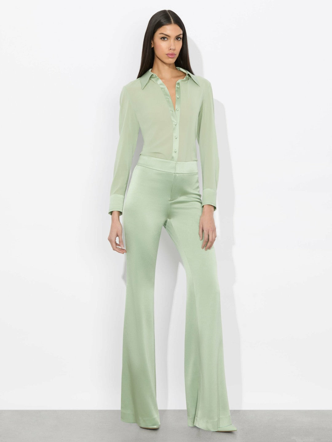Willa 70s Collar Silk Blouse In Sage - Alice + Olivia Women