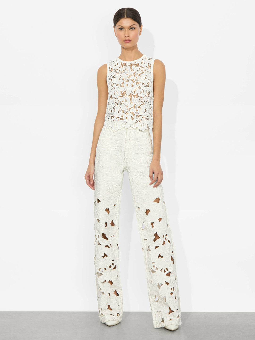 Danielle Lace Front Tank In Off White - Alice + Olivia Women