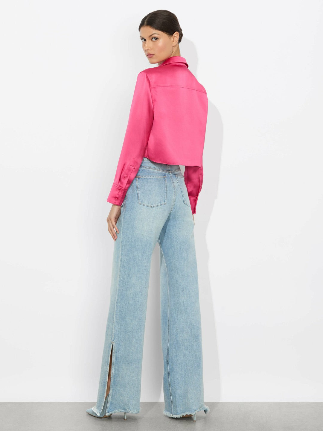Leon Cropped Button Down In Raspberry - Alice + Olivia Women