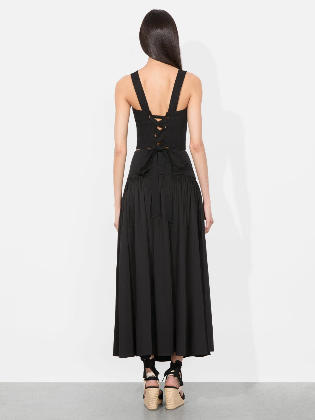 Oriana Drop Waist Midi Skirt In Black - Alice + Olivia Women