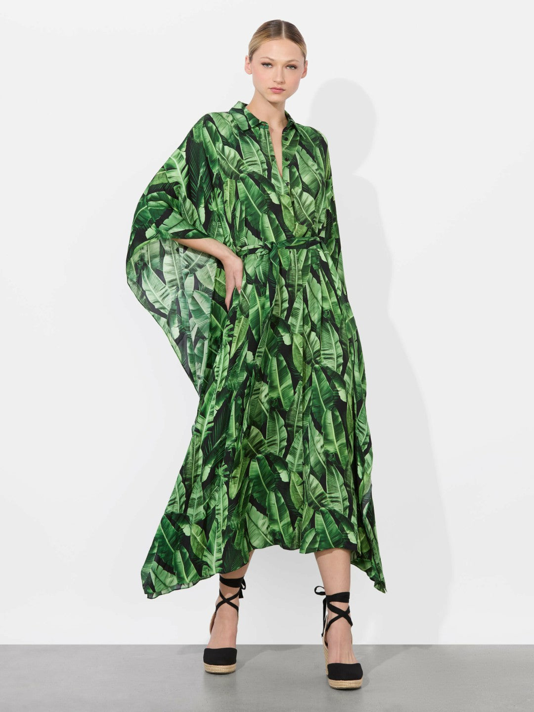 Deanne Midi Shirt Dress In Jungle Palm Black - Alice + Olivia Women