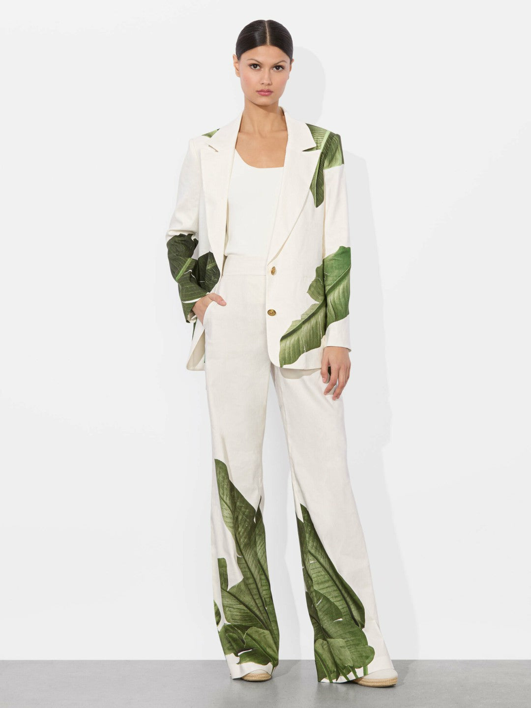 Elna Linen Blazer In Jungle Palm Off White - Alice + Olivia Women