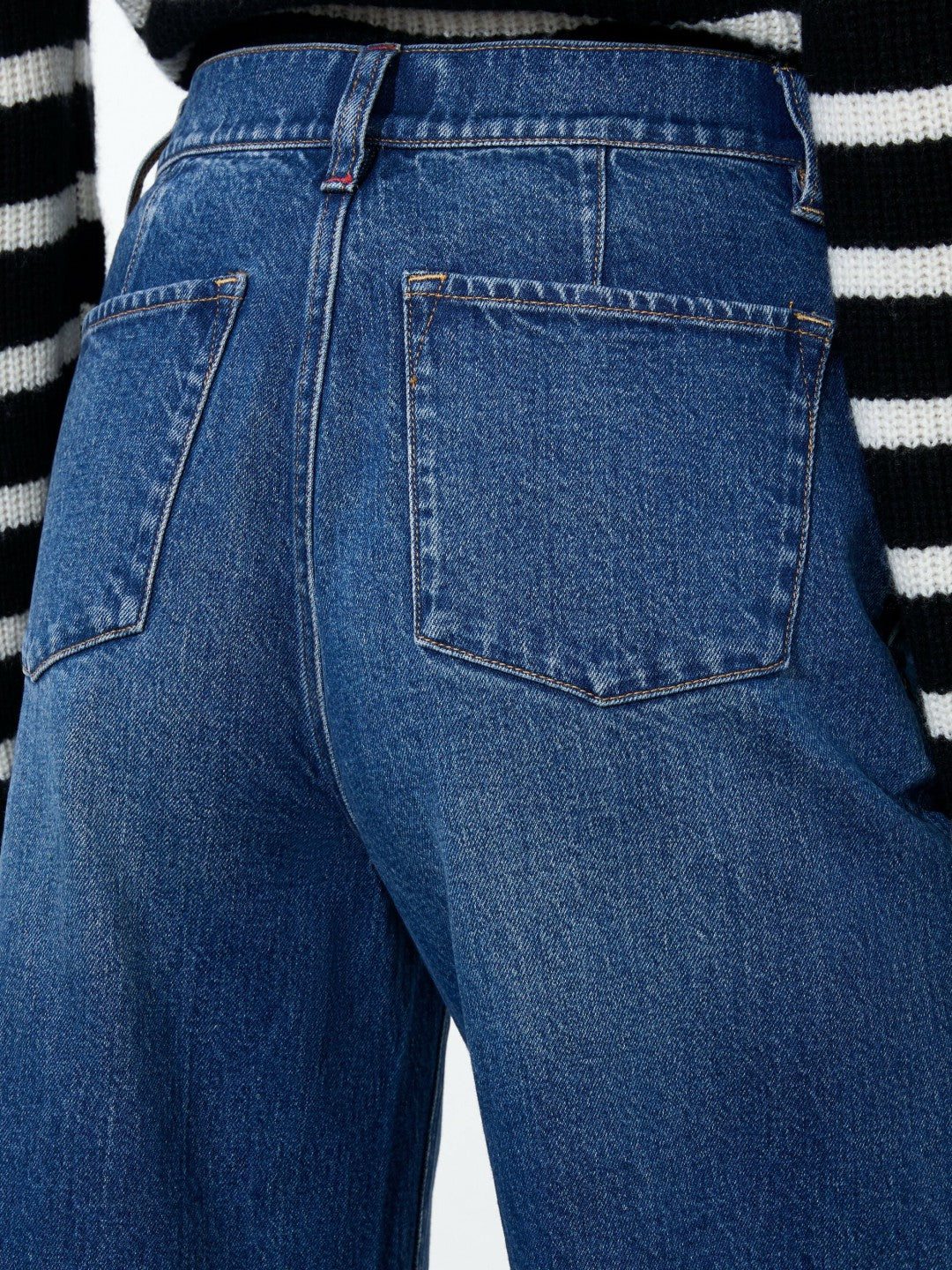 Emory Cropped Jean In Lola Blue - Alice + Olivia Women