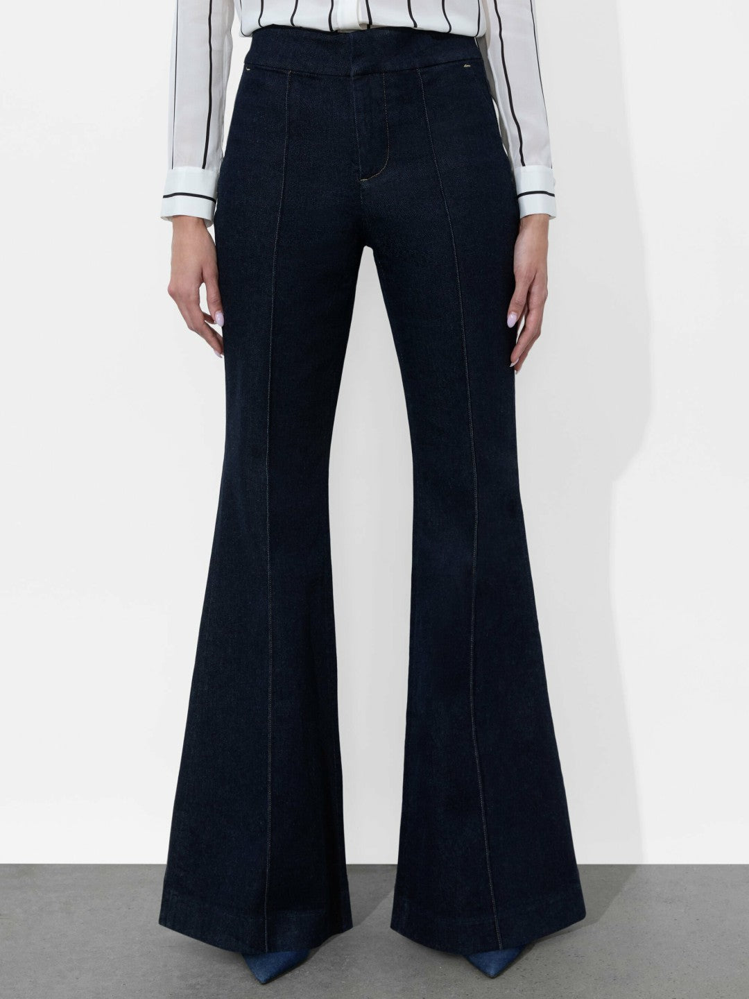 The Trouser Jean In Dark Rinse - Alice + Olivia Women