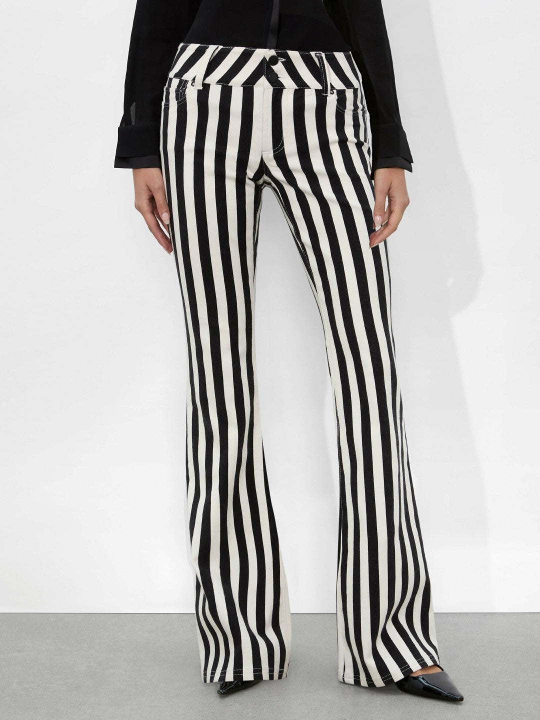 Stacey Low Rise Bell Jean In Positano Stripe Black - Alice + Olivia Women