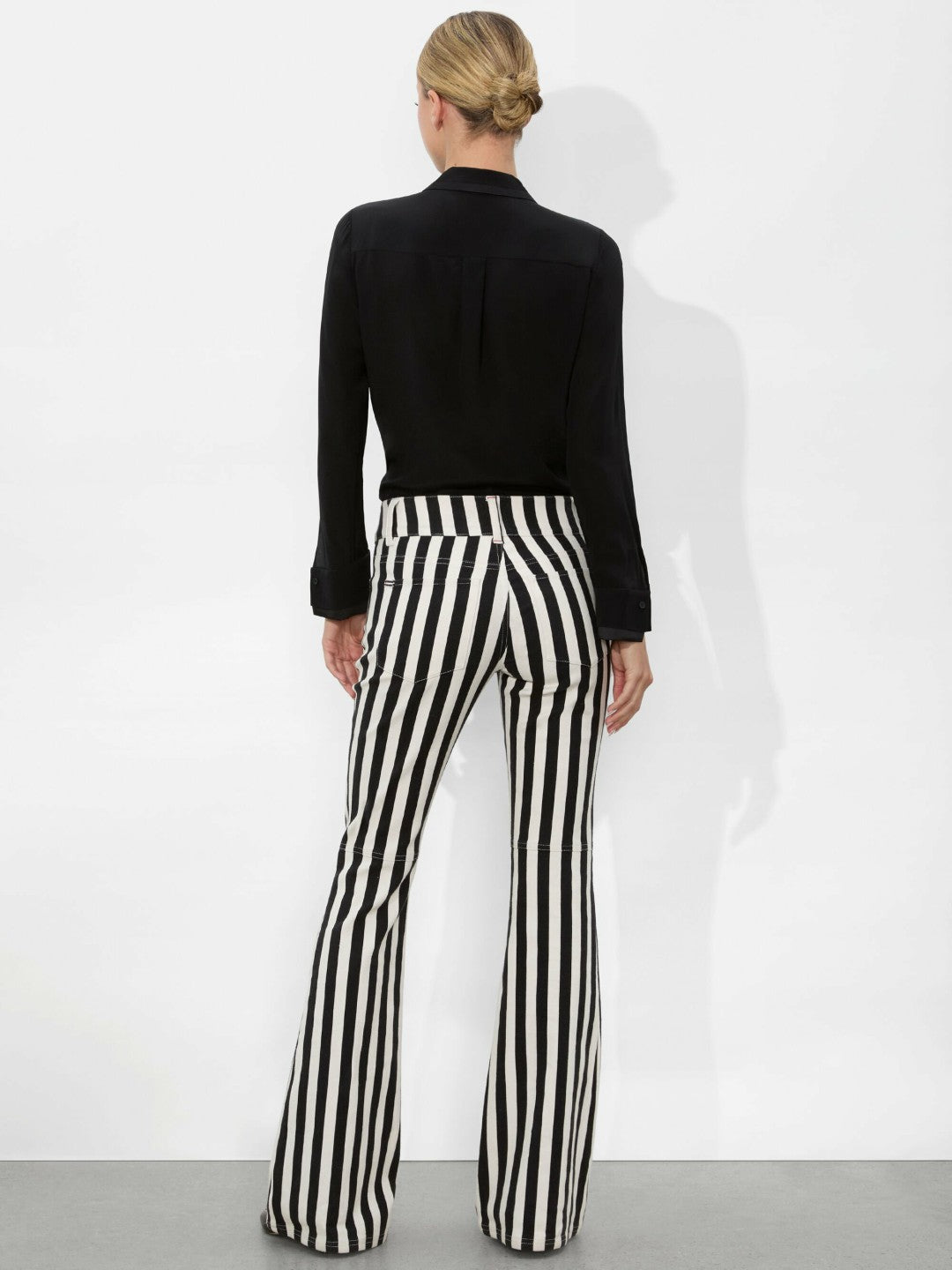 Stacey Low Rise Bell Jean In Positano Stripe Black - Alice + Olivia Women
