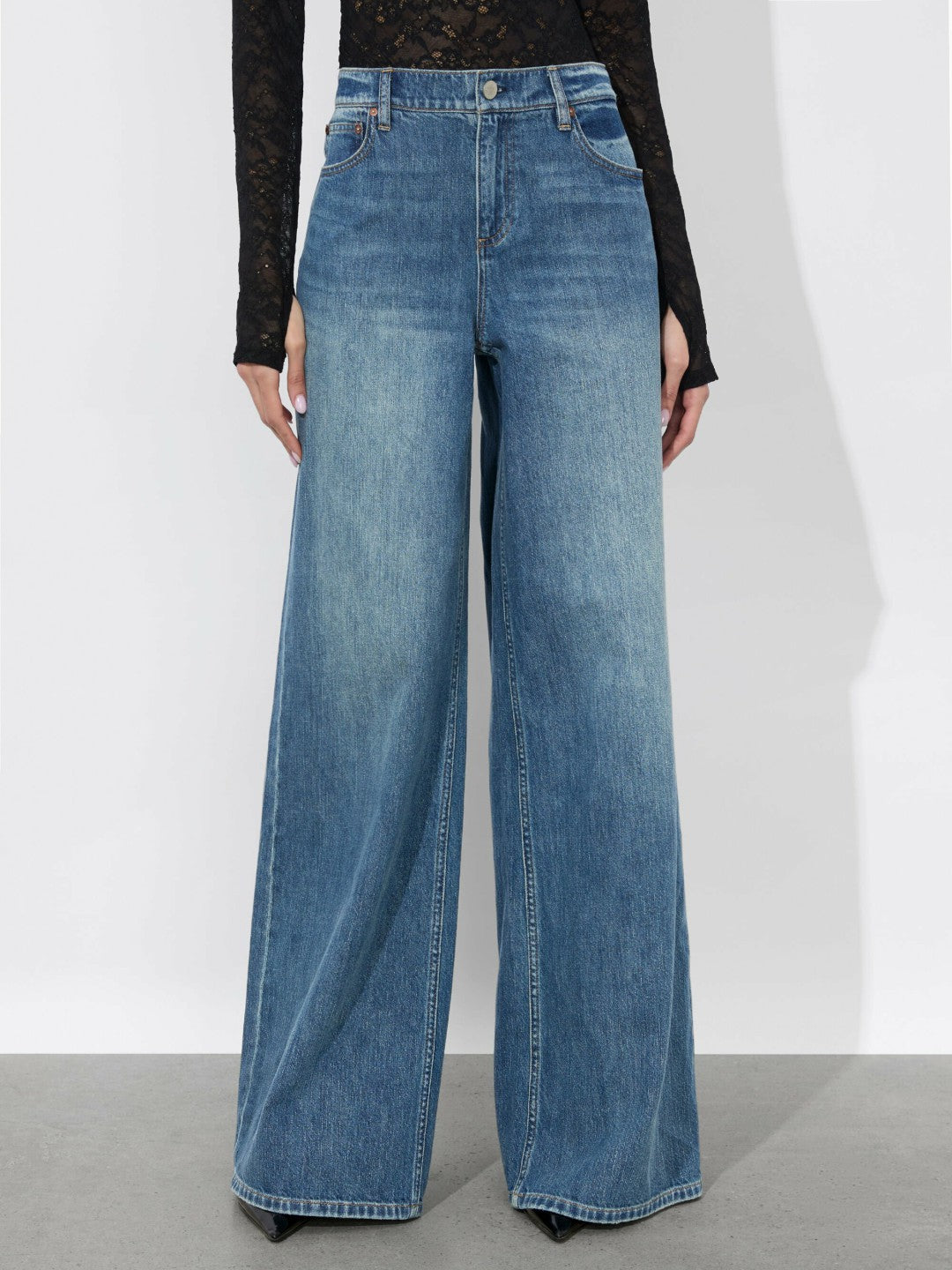 Harper Jean In Liana Vintage Blue - Alice + Olivia Women