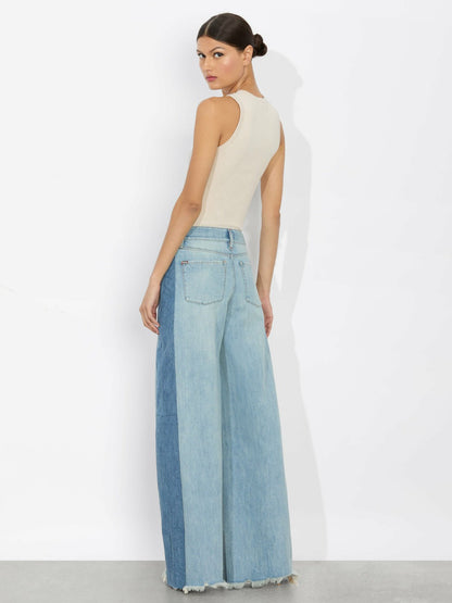 Stu Baggy Jean In Gemma Light Blue - Alice + Olivia Women