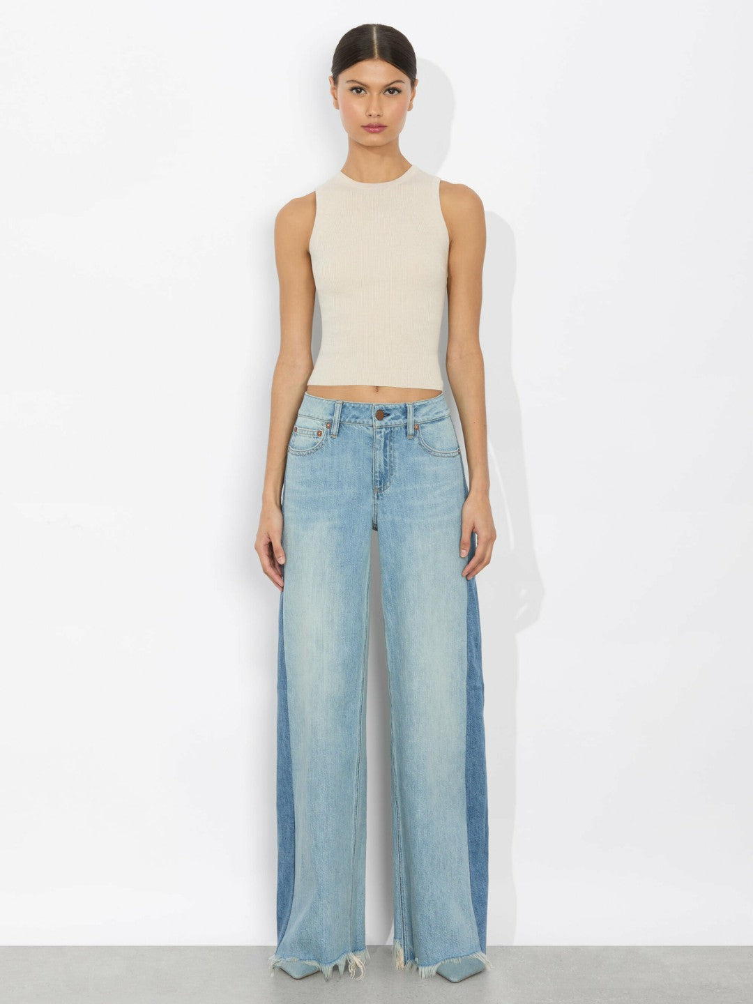 Stu Baggy Jean In Gemma Light Blue - Alice + Olivia Women