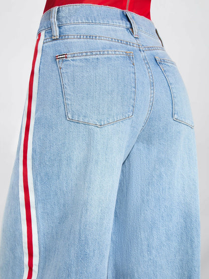 Wallie Cuff Jean In Gemma Light Blue - Alice + Olivia Women