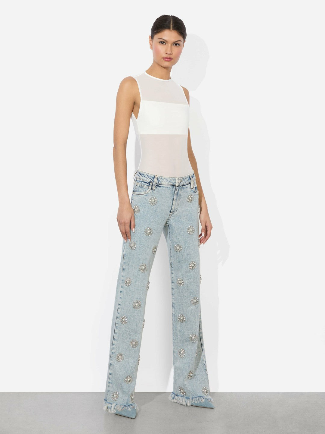 Roxie Embellished Jean In Gemma Light Blue - Alice + Olivia Women