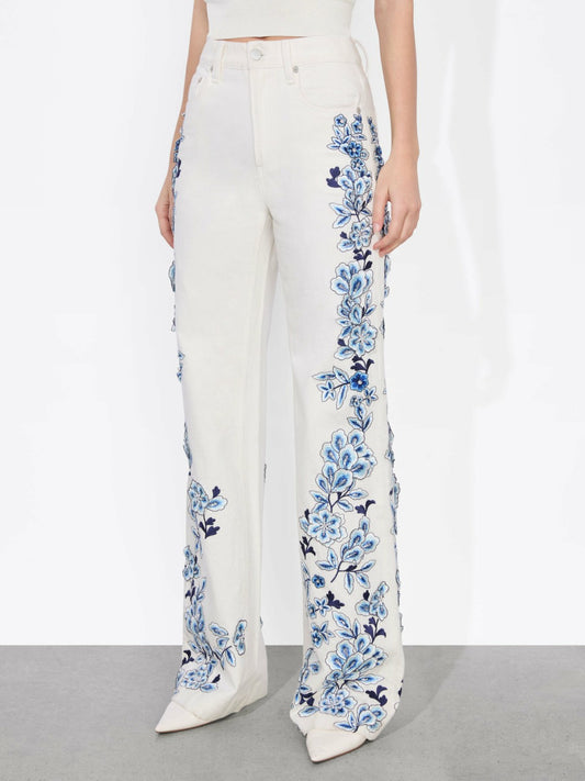 Weezy Embroidered Jean In Off White - Alice + Olivia Women