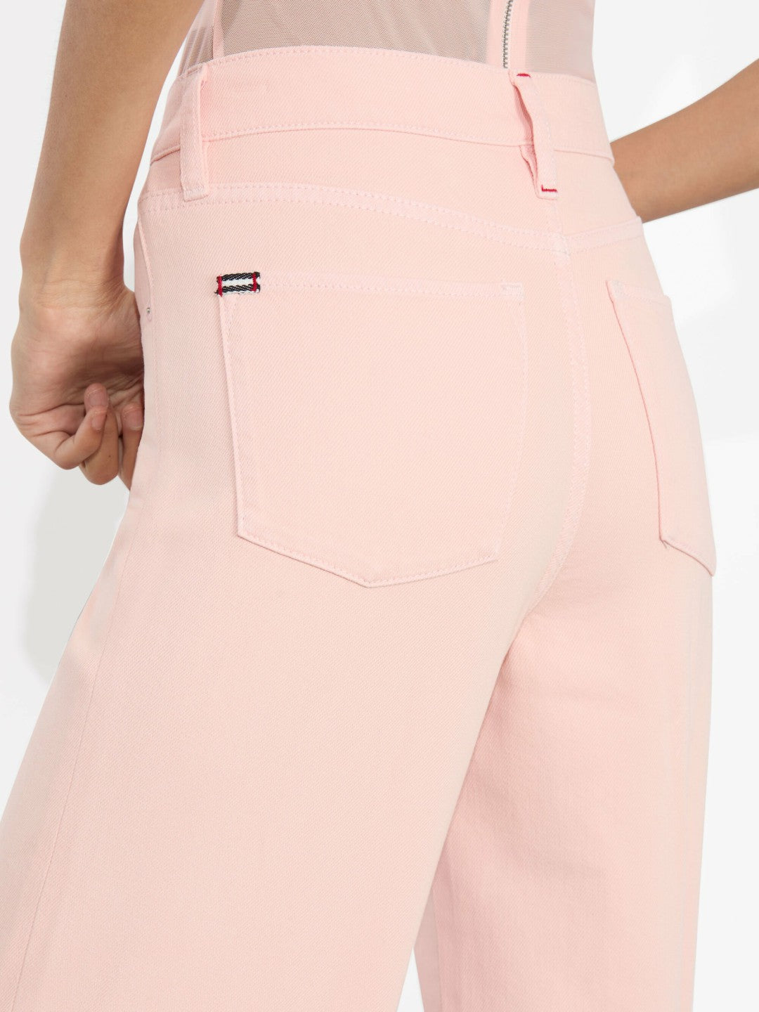 Weezy Crop Jean In Pink Bloom - Alice + Olivia Women