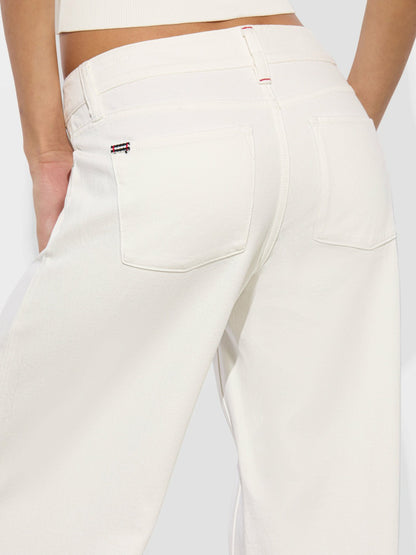 Amazing Jean In Off White - Alice + Olivia Women