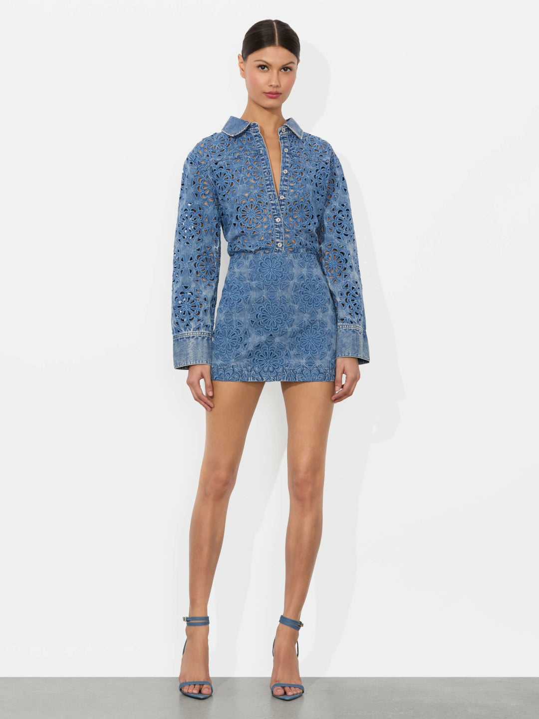 Rubi Denim Micro Skirt In Avery Blue - Alice + Olivia Women
