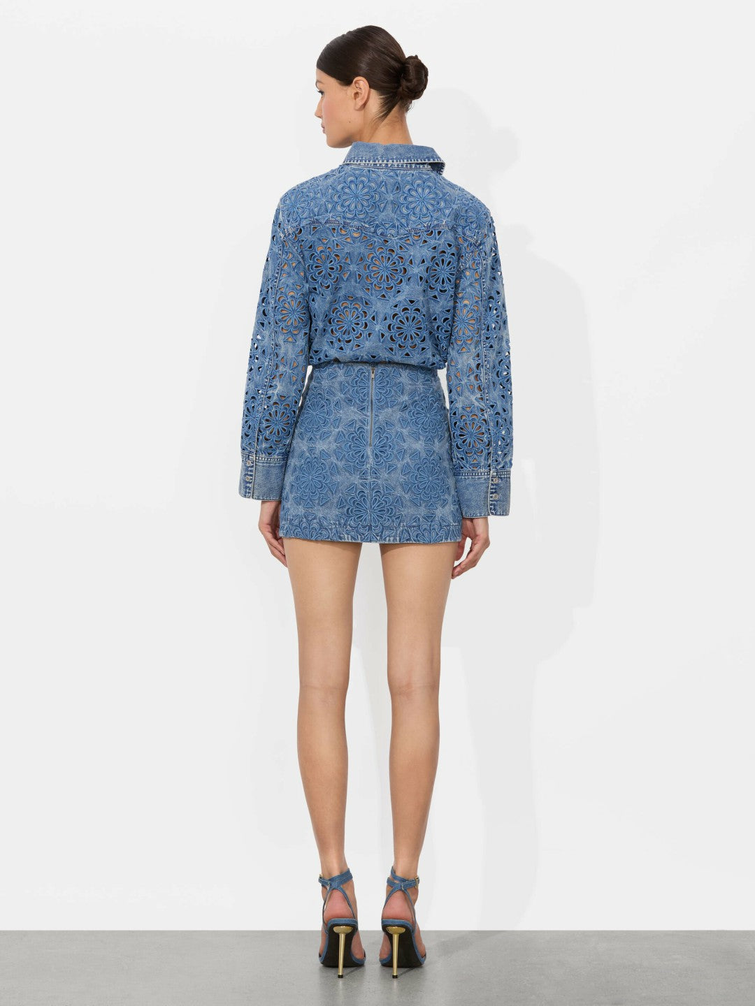 Rubi Denim Micro Skirt In Avery Blue - Alice + Olivia Women
