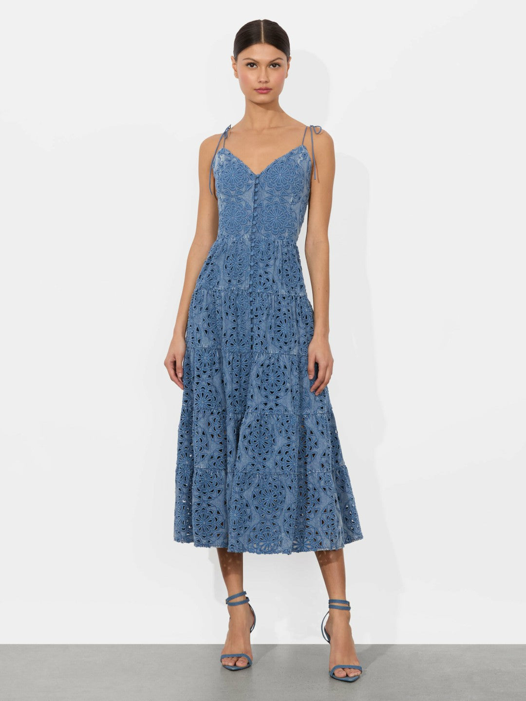 Shanti Tiered Midi Dress In Avery Blue - Alice + Olivia Women