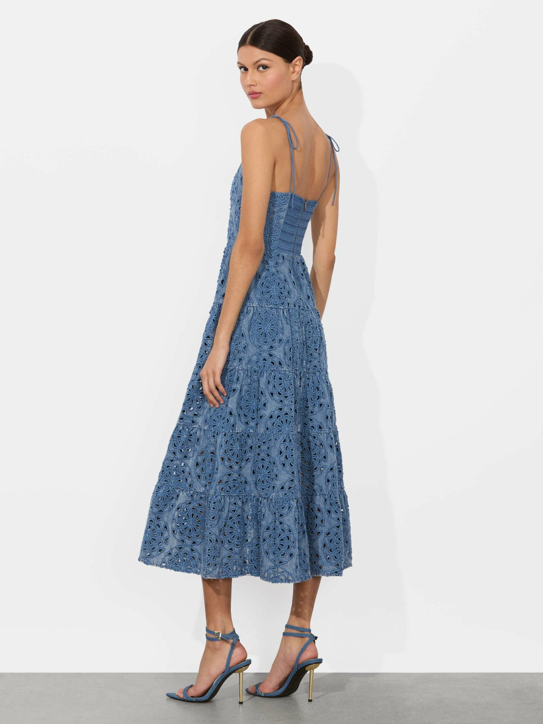 Shanti Tiered Midi Dress In Avery Blue - Alice + Olivia Women