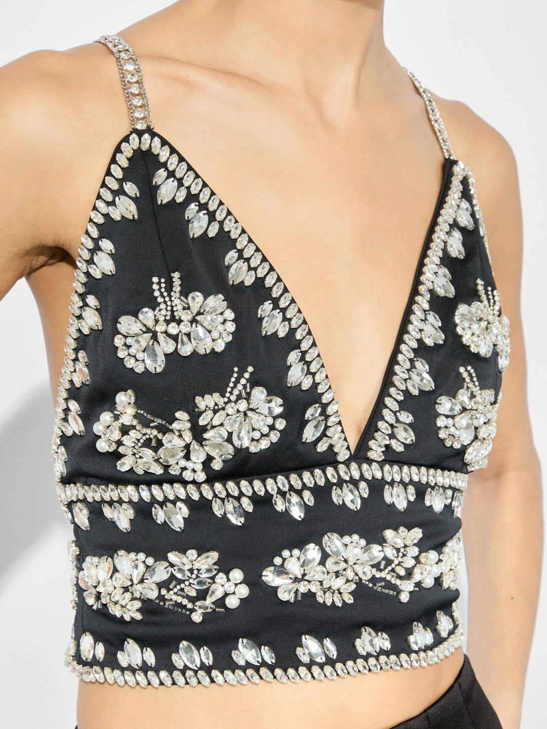 Carli Embellished Bra Top In Black - Alice + Olivia Women
