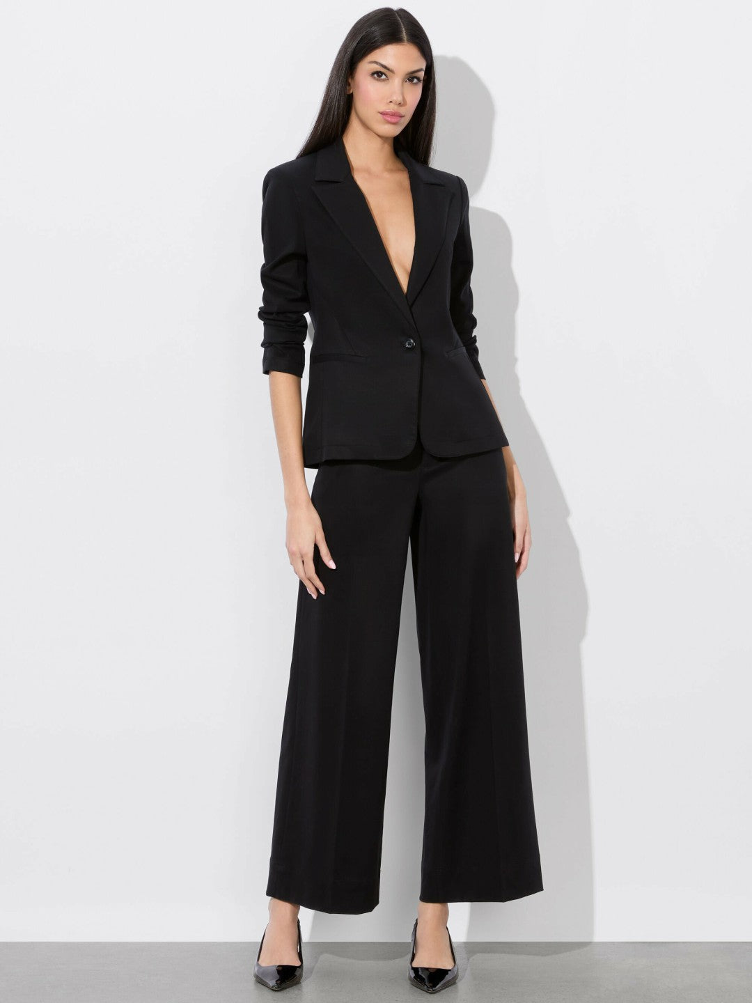 Macey Fitted Blazer In Black - Alice + Olivia Women