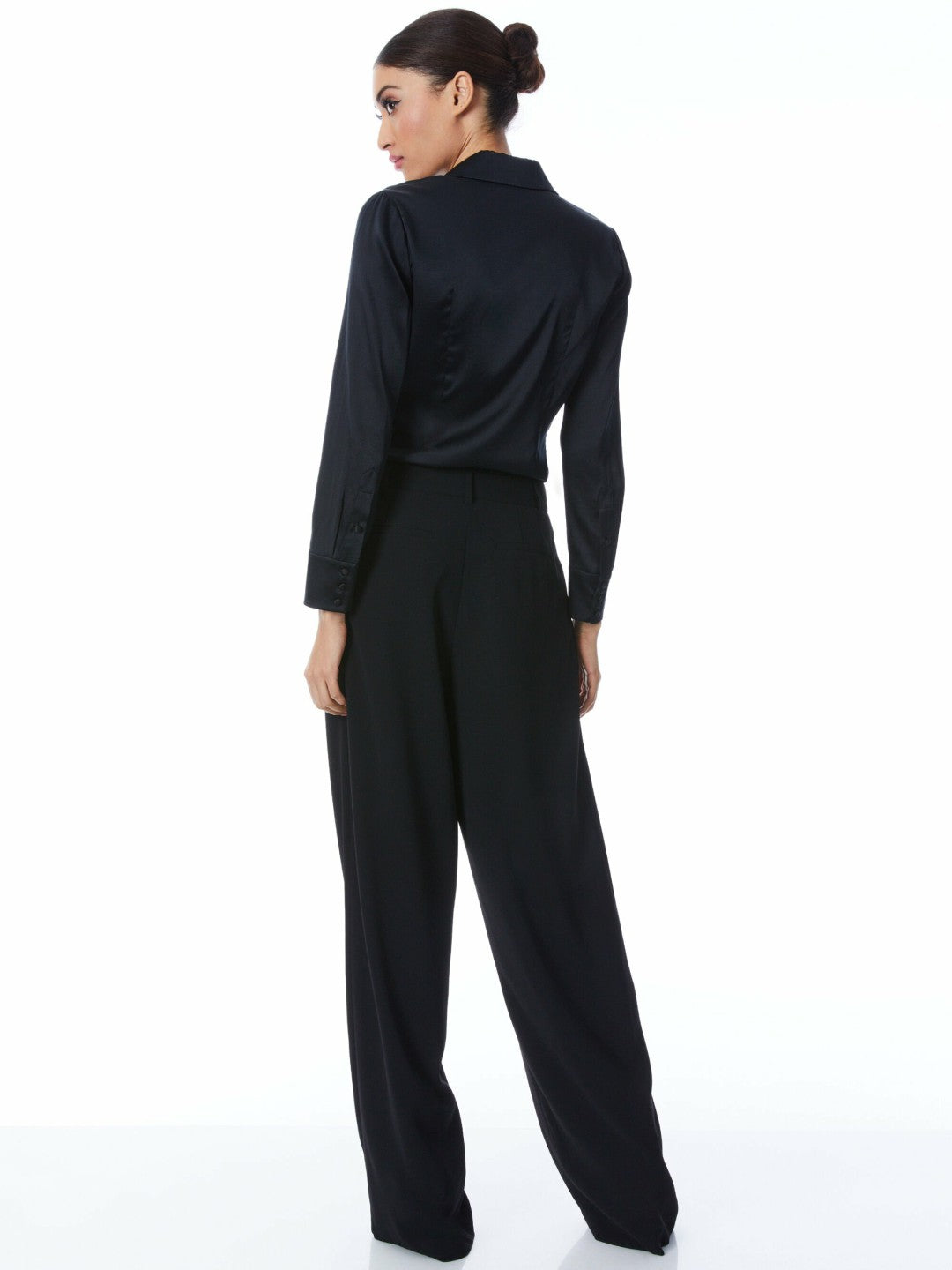 Willa Fitted Top In Black - Alice + Olivia Women