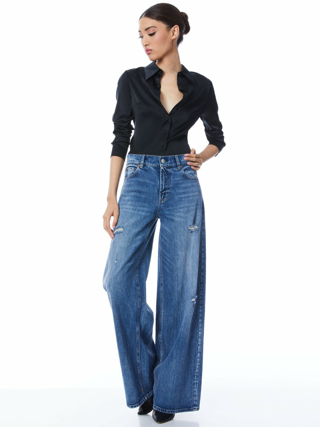 Willa Fitted Top In Black - Alice + Olivia Women