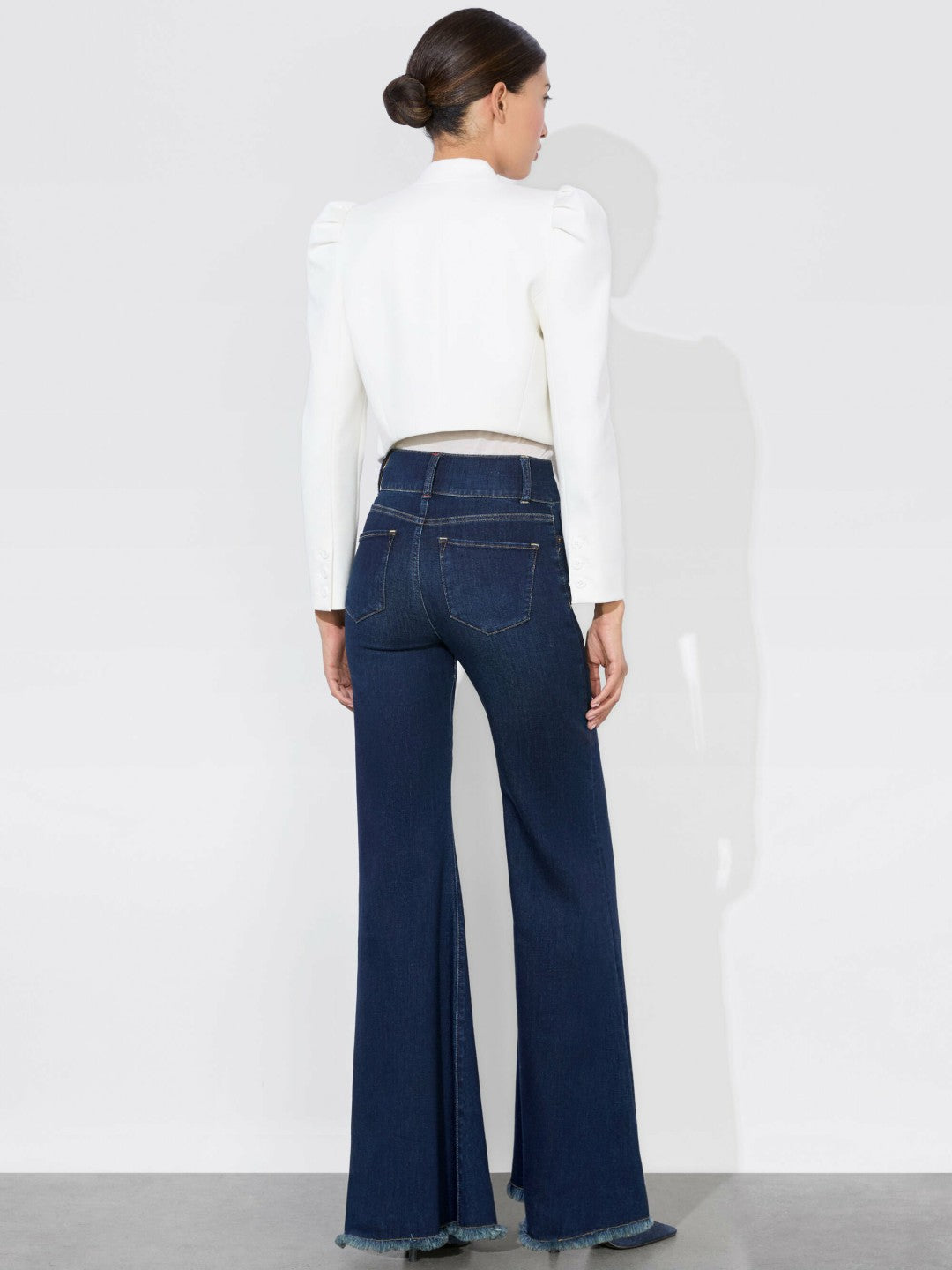 Harvey Puff Sleeve Jacket In Off White - Alice + Olivia Women