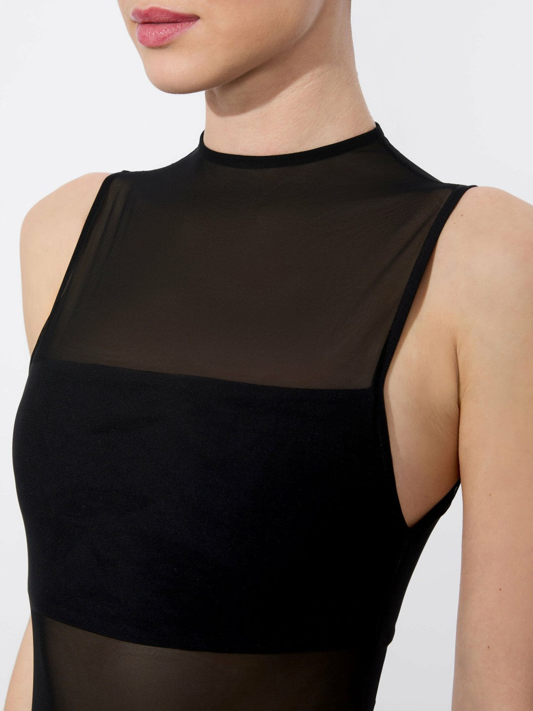 Bandeau Sleeveless Bodysuit In Black - Alice + Olivia Women