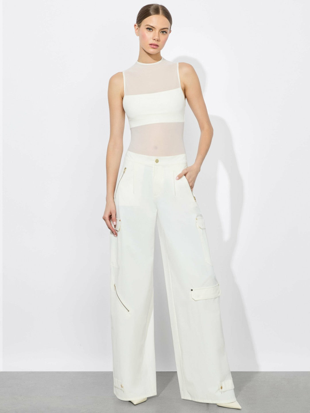 Bandeau Sleeveless Bodysuit In Off White - Alice + Olivia Women