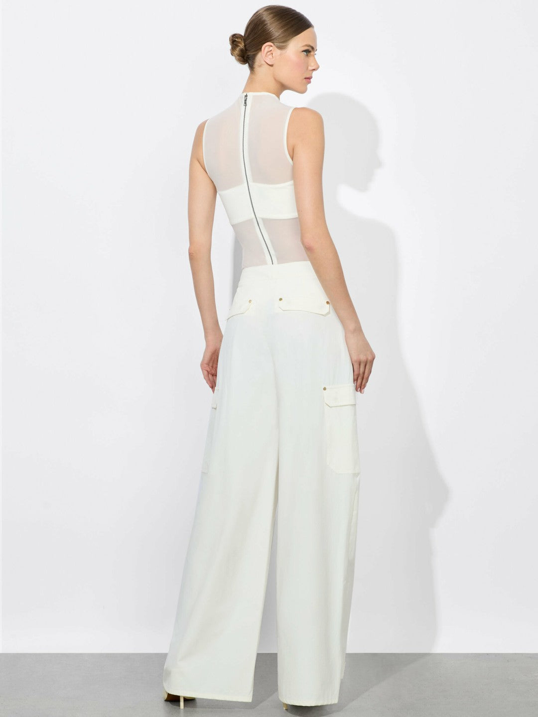 Bandeau Sleeveless Bodysuit In Off White - Alice + Olivia Women